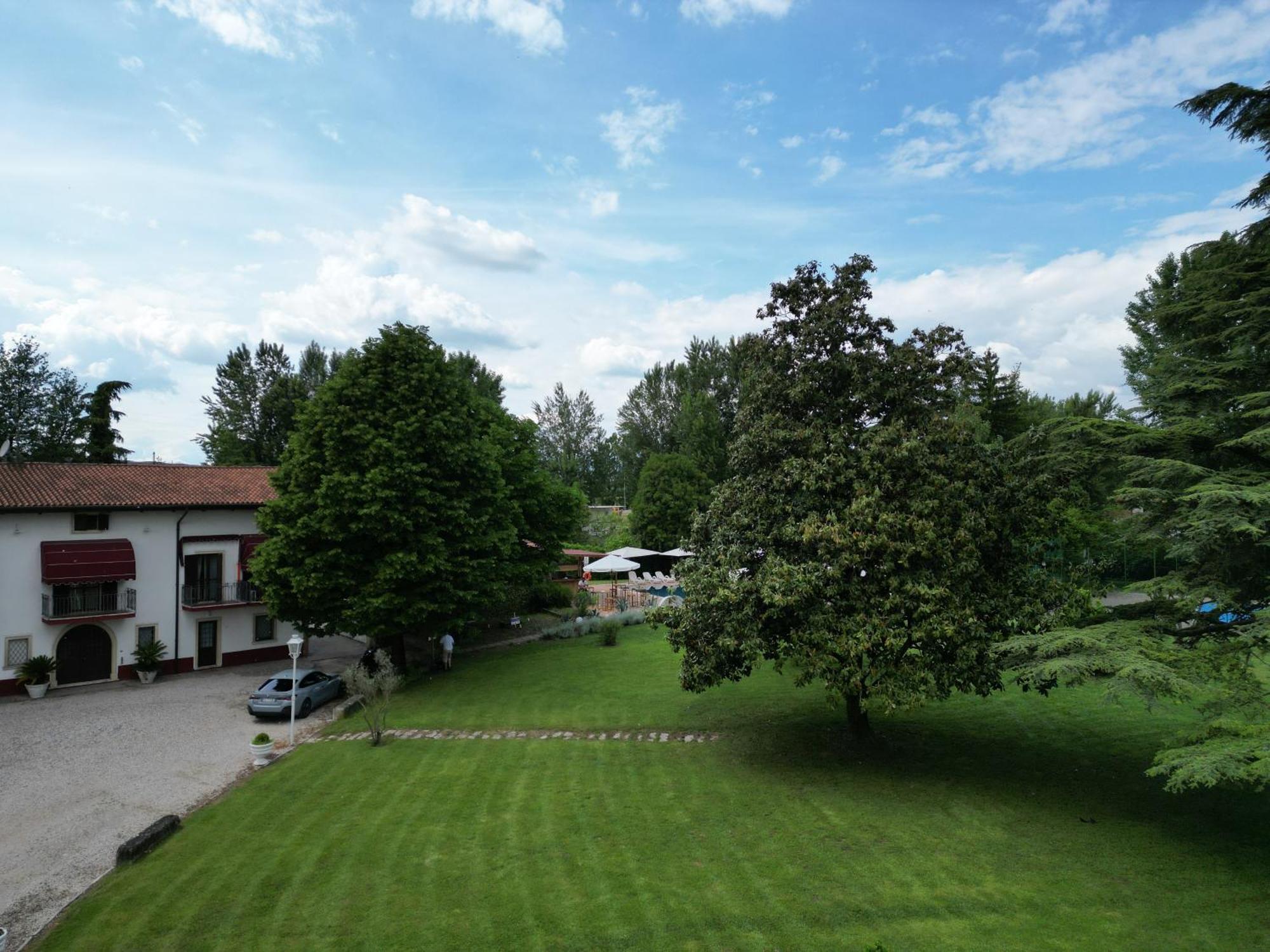 Villa Vitti'S - Verona Est Сан-Мартино-Буон-Альберго Экстерьер фото